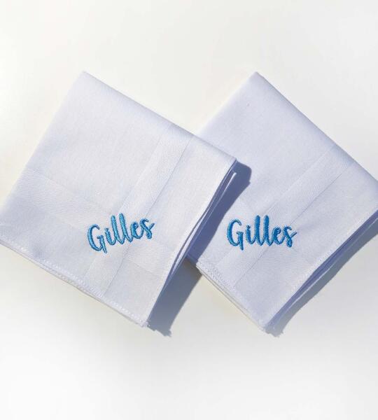 Witte herenzakdoek met naam – 100% katoen, geborduurd en stijlvol